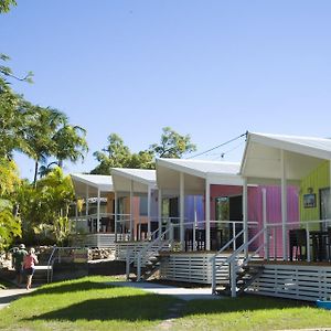 Beach Bungalow Garden View